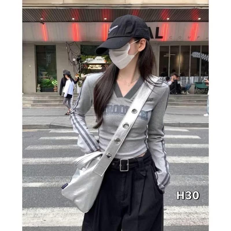 ເສື້ອຄ໋ອບ