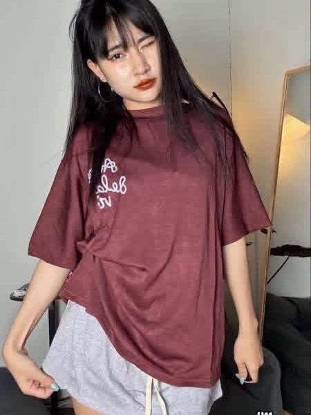 ຊຸດເຊັດແຂນສັ້ນຂາສັ້ນ