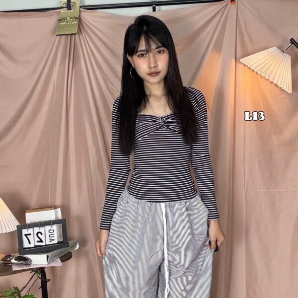 ໂສ້ງໃສ່ຢູ່ບ້ານຊິວໆ