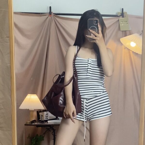 ເຊັດຊຳເມີ້ເສື້ອກ້າມ